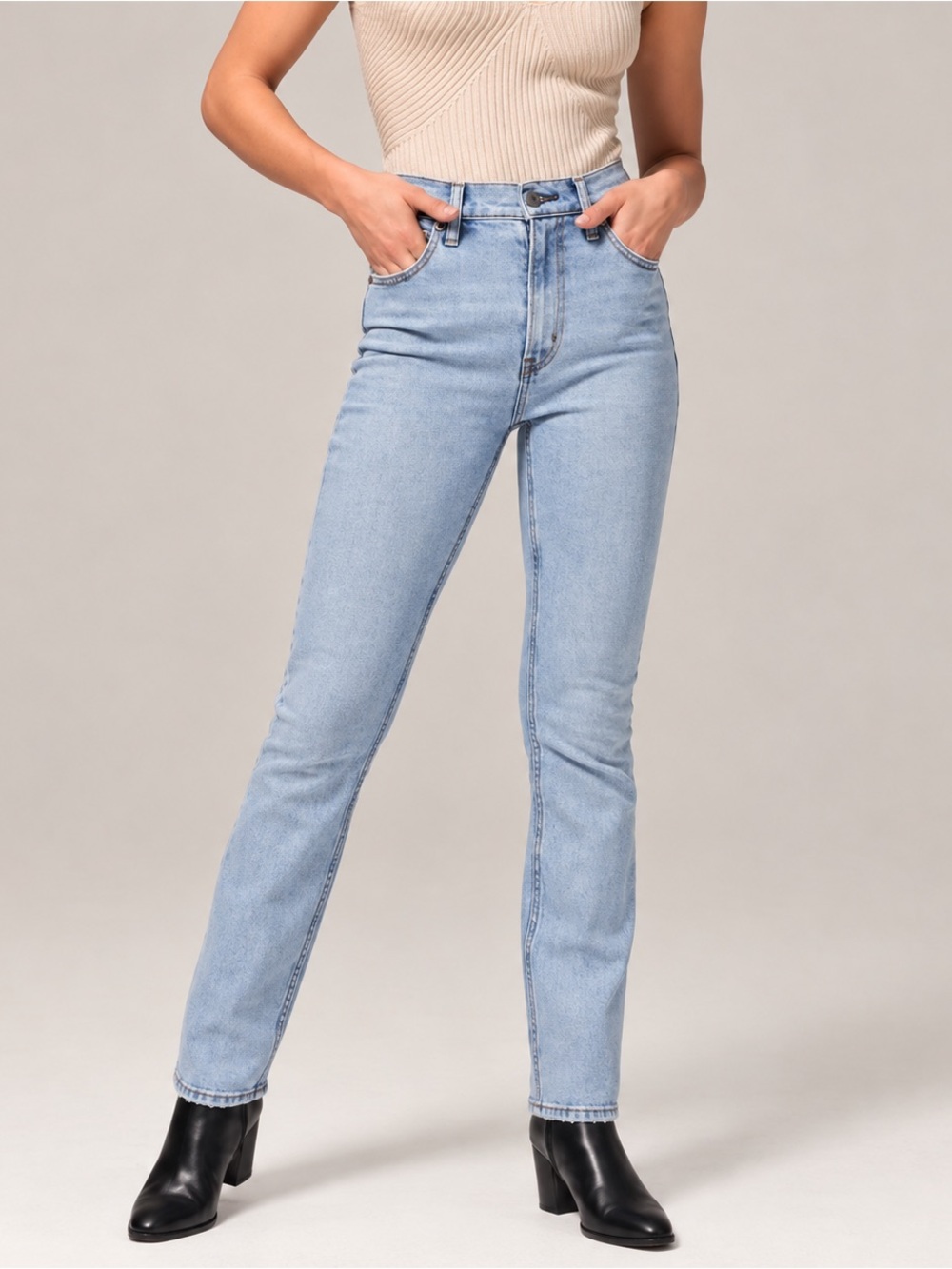 Abercrombie & Fitch Curve Love The 90s Slim Straight Ultra High Rise Jeans